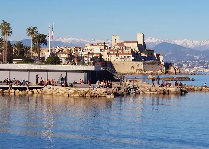 Stylish With Pool 500 Meters To The شقة أنتيب